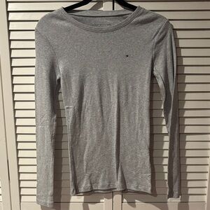 Tommy Hilfiger Women's Heather Gray Long Sleeve Tee